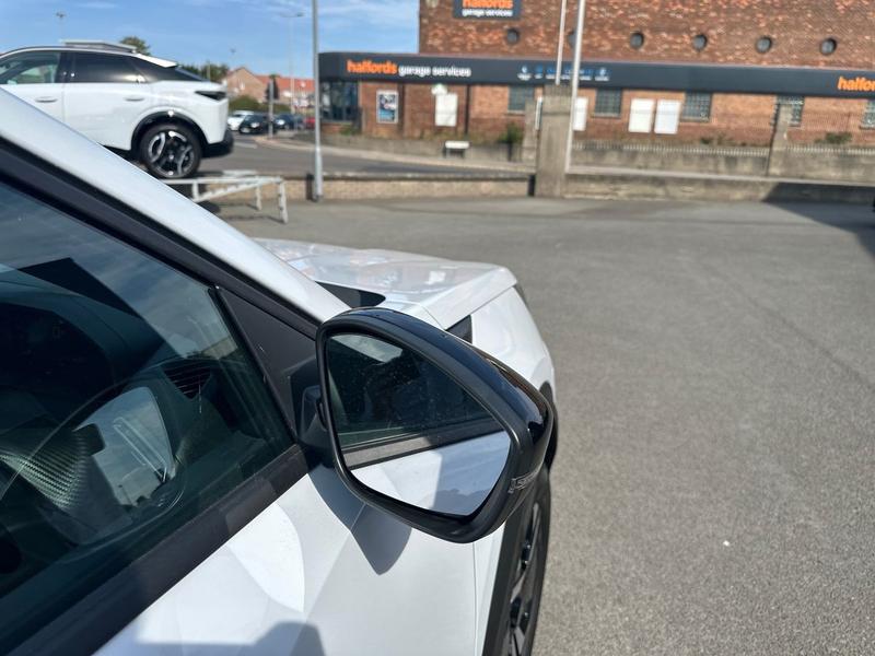Used Peugeot 2008 KJ25ZVG 25