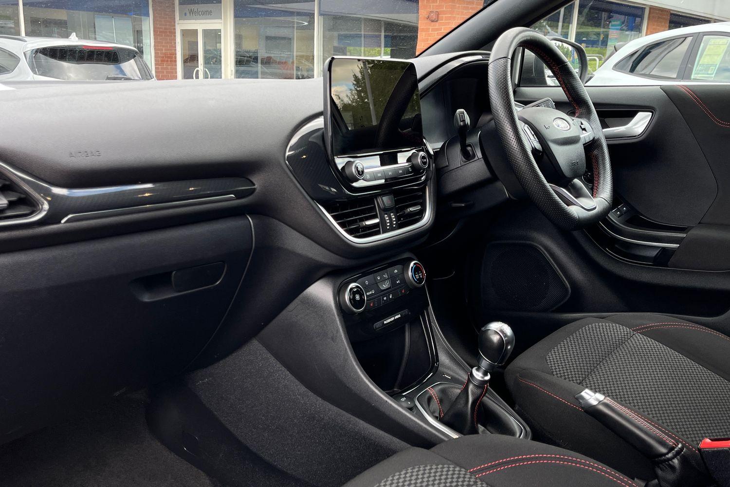 Ford PUMA Photo 17