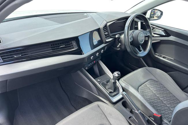 AUDI A1 Photo 2