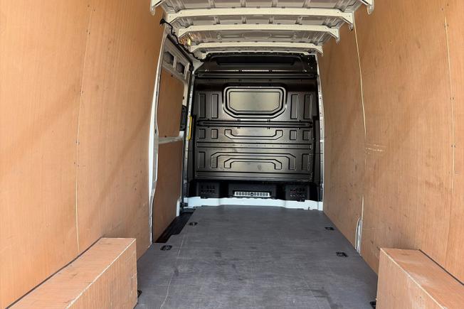 Volkswagen Crafter Photo 12