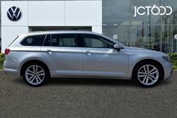 VOLKSWAGEN Passat Photo 4
