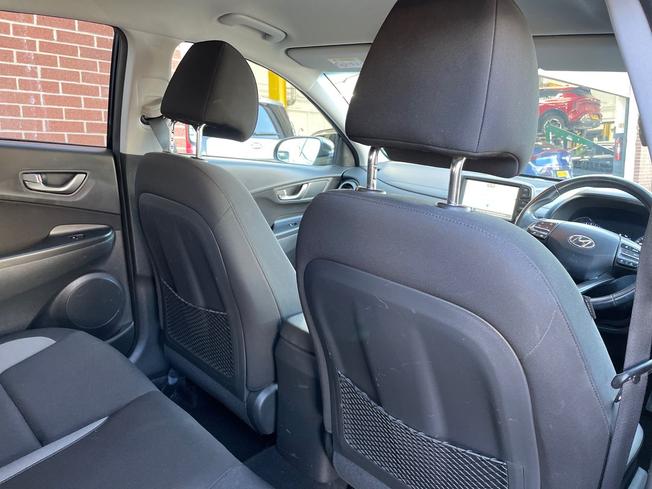 HYUNDAI Kona Photo 30