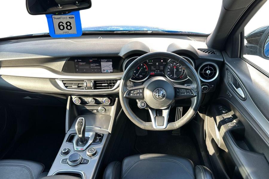 Alfa Romeo STELVIO Photo autoimg-3fc5843ee0f831928a39ee1ba77b3a0cabcd97d3.jpg
