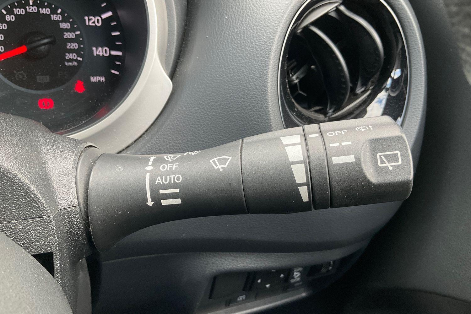 Nissan JUKE Photo 14