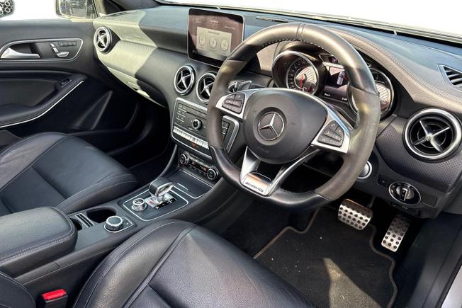 MERCEDES-BENZ A Class Photo 6