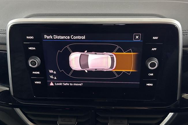 VOLKSWAGEN T-Roc Photo 21
