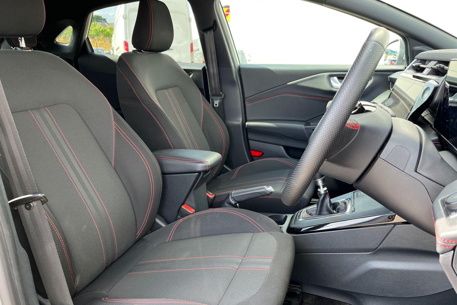 Ford PUMA Photo 16