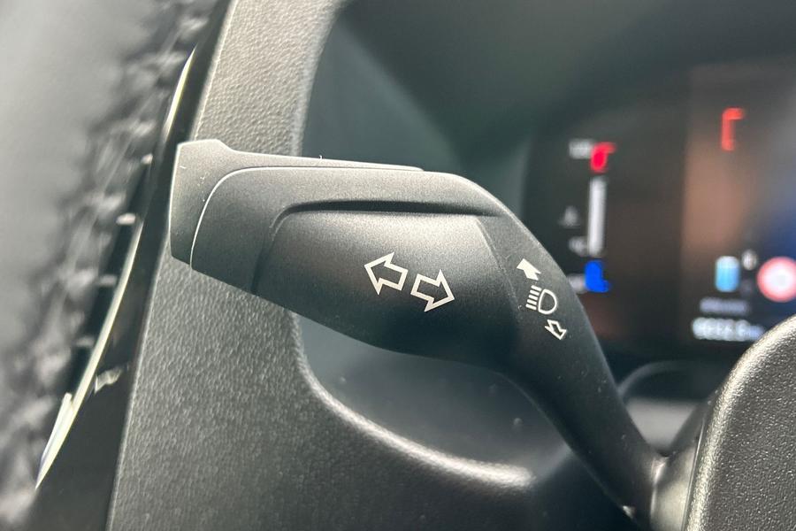 Ford TRANSIT Photo autoimg-3fda49f139138d41eeb9bb2e854c2b0986c1165a.jpg