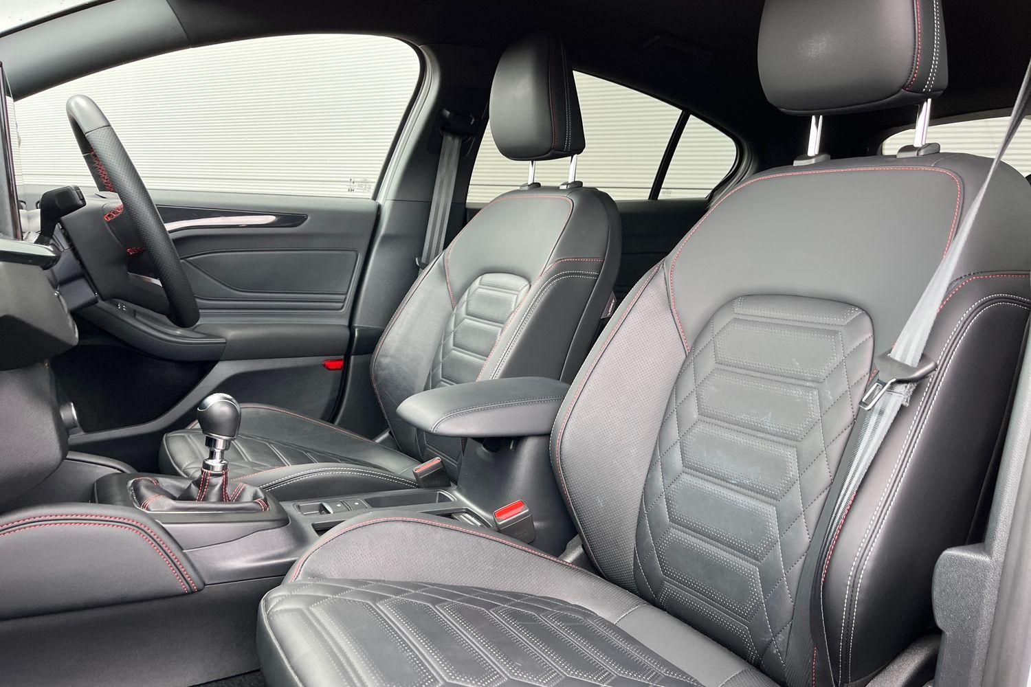 Ford FOCUS Photo 18