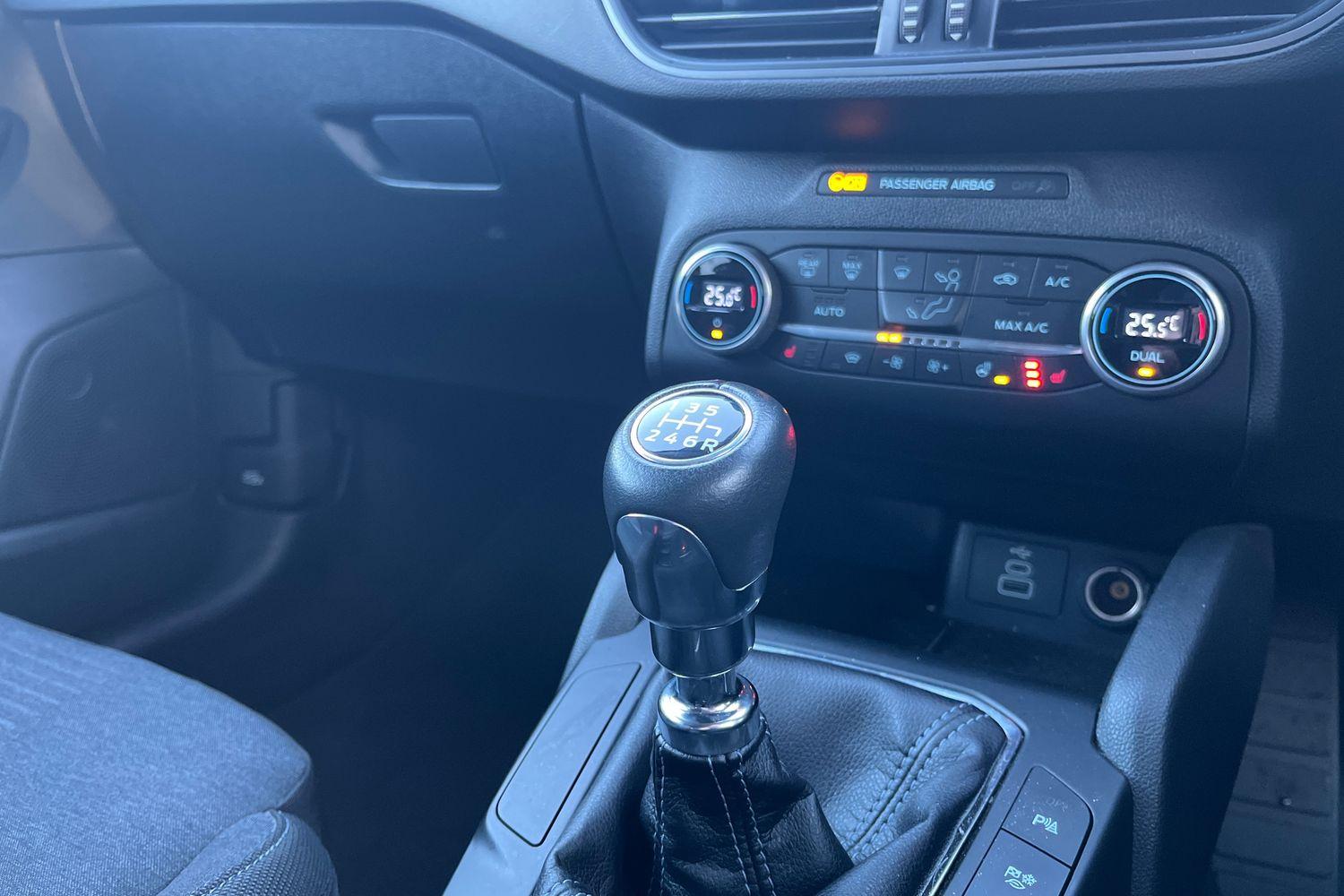 Ford Focus Photo 36