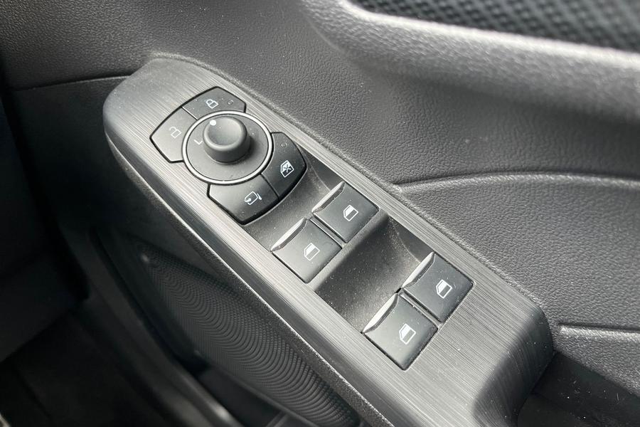 Ford KUGA Photo autoimg-3fe4a3340f2c0396ab421e16c0b7e2e25e304424.jpg