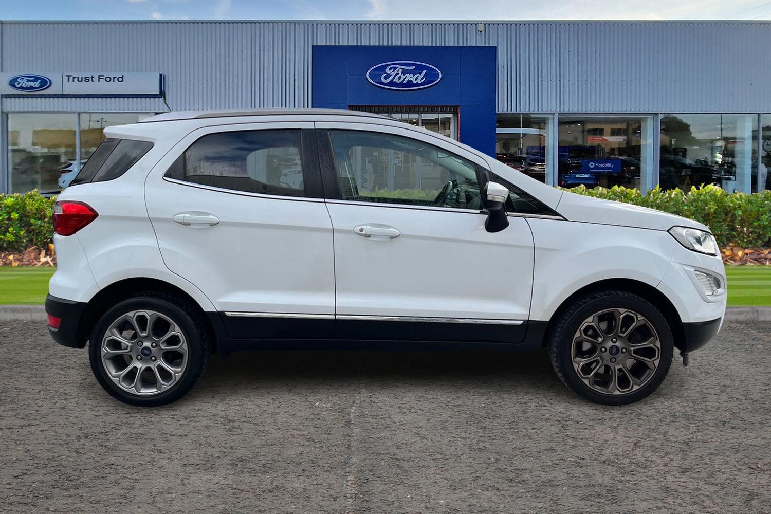 Ford ECOSPORT Photo 2