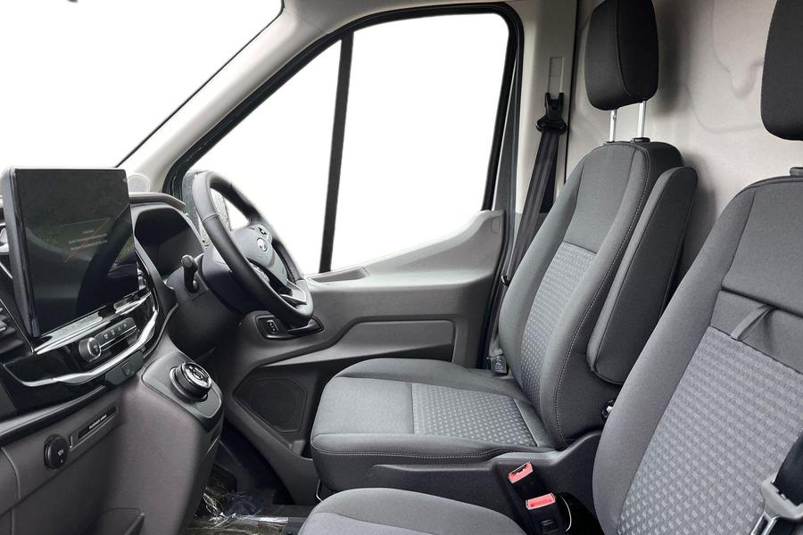 Ford E-TRANSIT Photo autoimg-3fe91c06e6f9531f52c8977f4986d37be4a40069.jpg