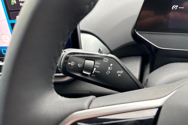 VOLKSWAGEN ID.4 Photo 22