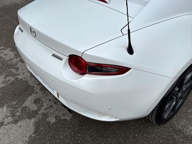 MAZDA MX-5 Photo 22