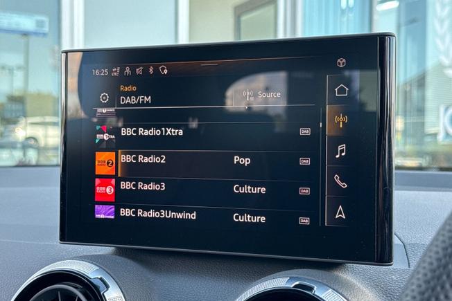 Audi Q2 Photo 35