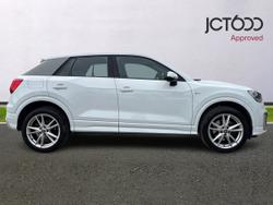 AUDI Q2 Photo 4