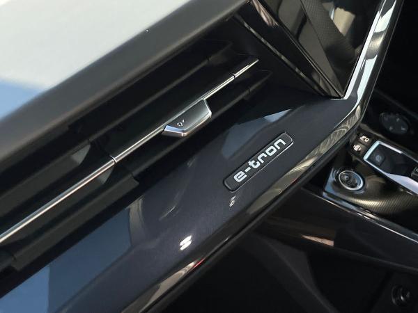 Audi Q4 e-tron Photo autoimg-3ff75ca66fc17ebdb127fd300d7da4dbb3f44c0f.jpg