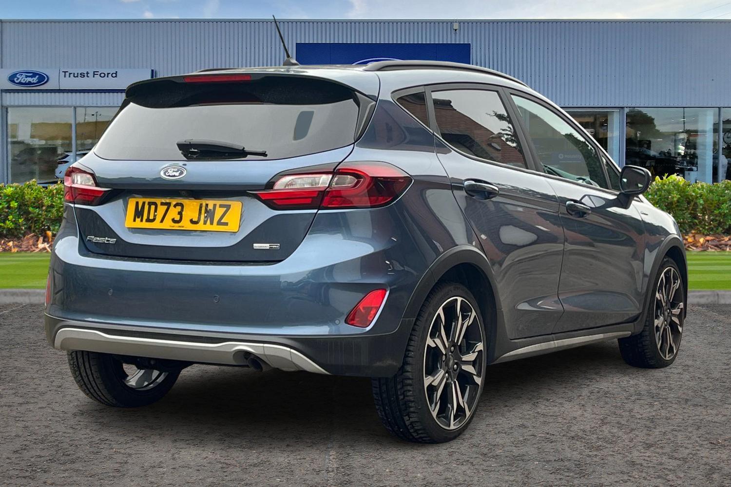 Ford FIESTA Photo 3