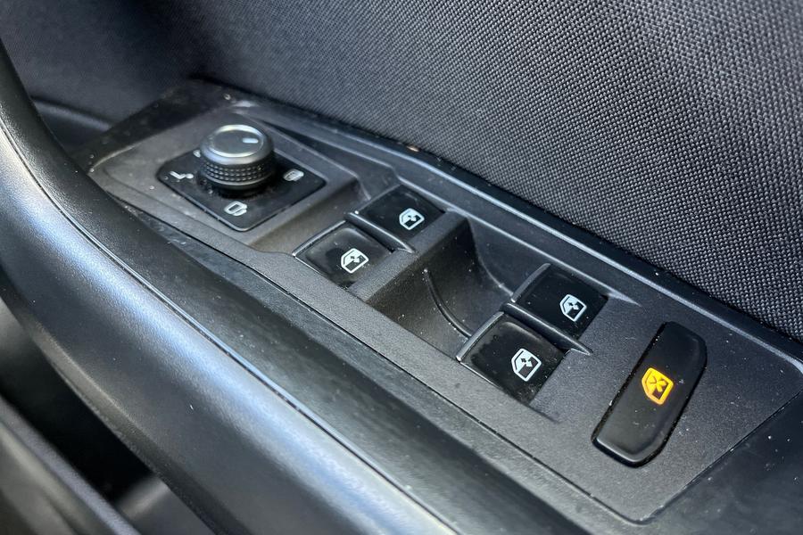 Volkswagen T-ROC Photo autoimg-3fff4edfe38e6369653bd8e437d0b3e090f063f0.jpg