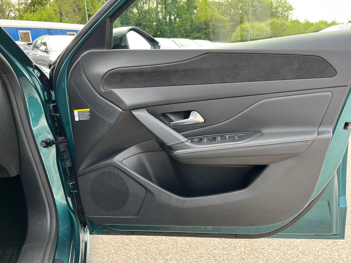 Peugeot 308 SW Photo 27