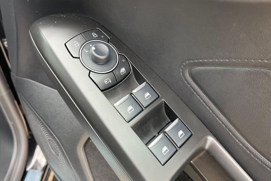 Ford Focus Photo autoimg-4002653529a86463eb7ae07ac32895e4ae578931.jpg