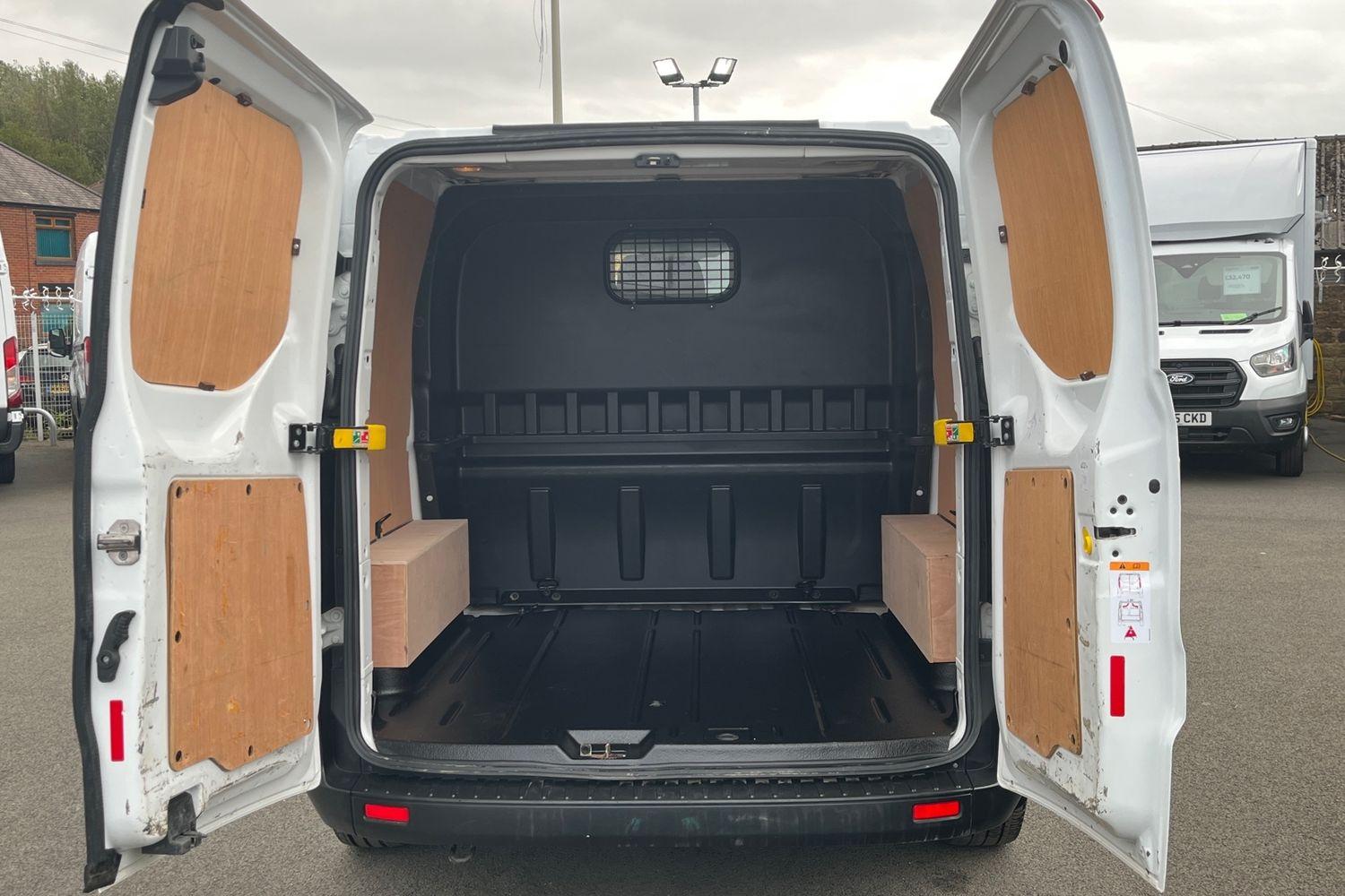 Ford TRANSIT CUSTOM Photo 6