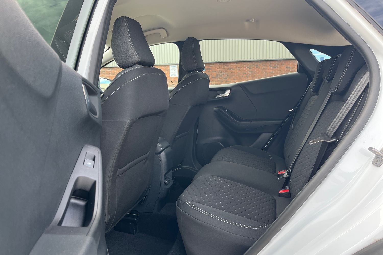 Ford Puma Photo 25