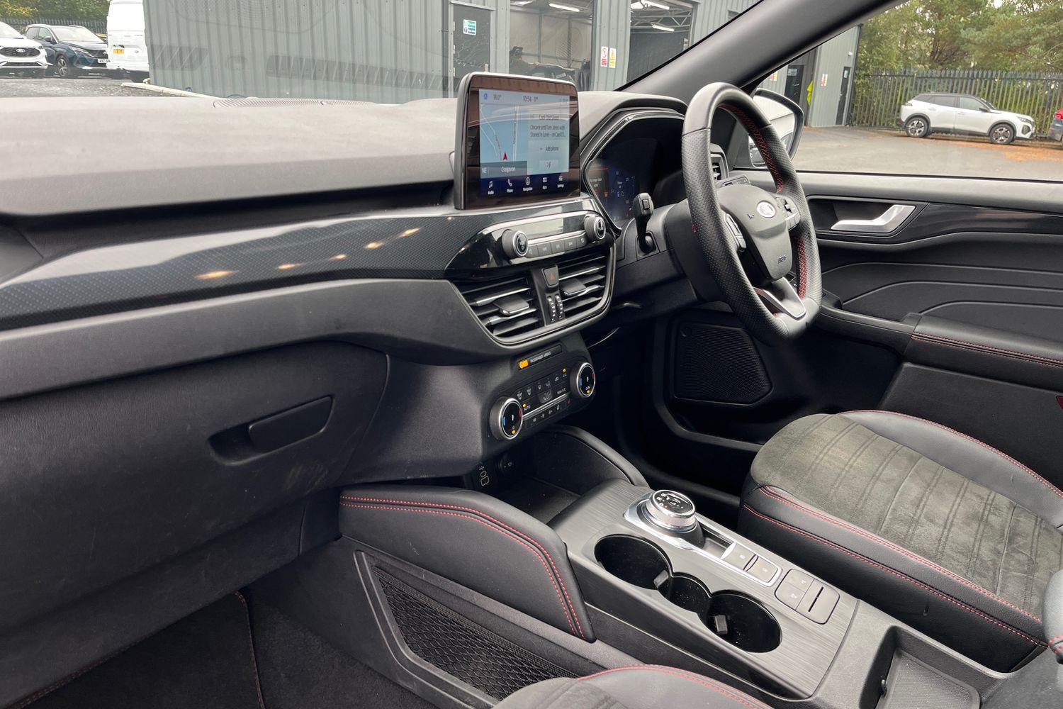 Ford KUGA Photo 17