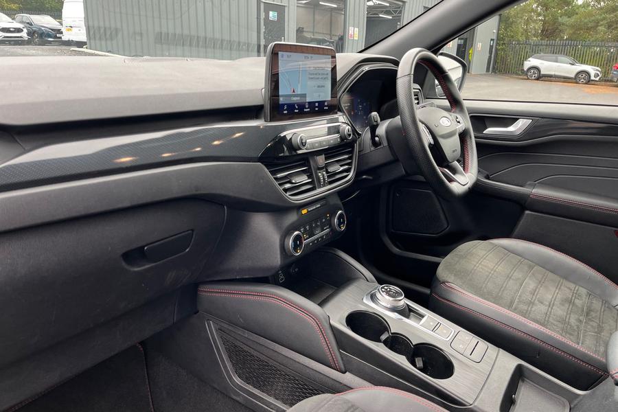 Ford KUGA Photo autoimg-400d27266601f3478b4d8c7a9ec81e2de67a2a33.jpg