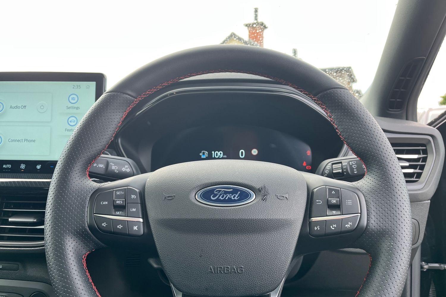 Ford FOCUS Photo 11