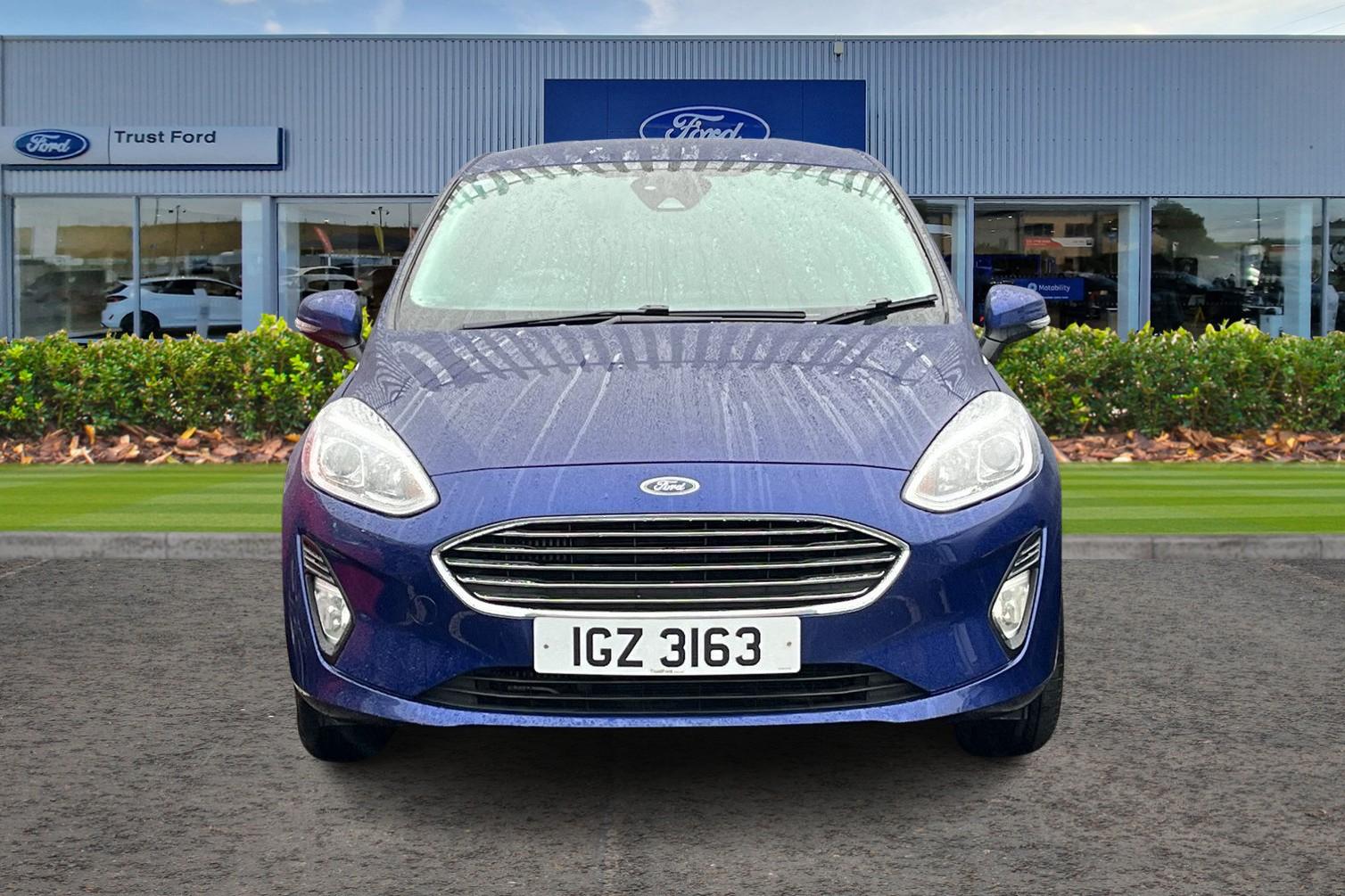 Ford FIESTA Photo 5