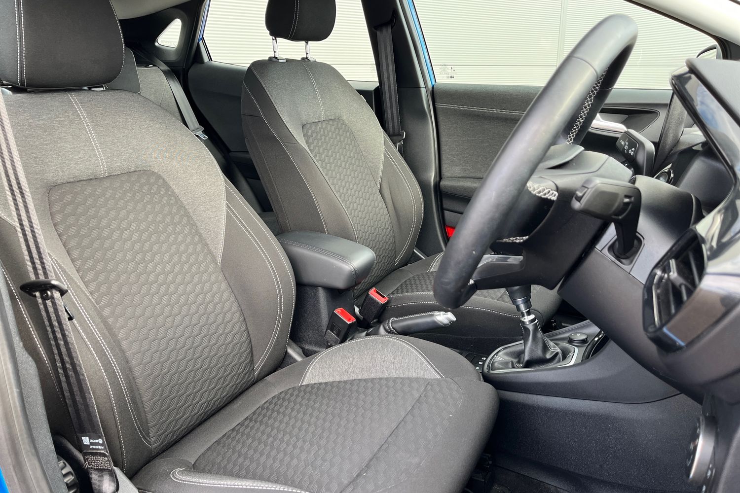 Ford PUMA Photo 16