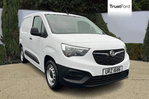 Used Vauxhall COMBO CARGO URZ1686 1