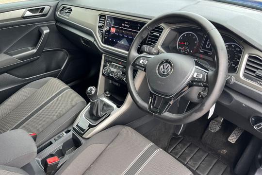 Volkswagen T-roc Photo autoimg-4021d367f7c03fcc6ec71182f125b89db6a62bd2.jpg