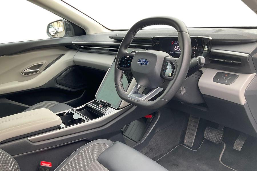 Ford Explorer Photo autoimg-4022051be74eebf2bdb6c804b1e9e2a868e65d74.jpg
