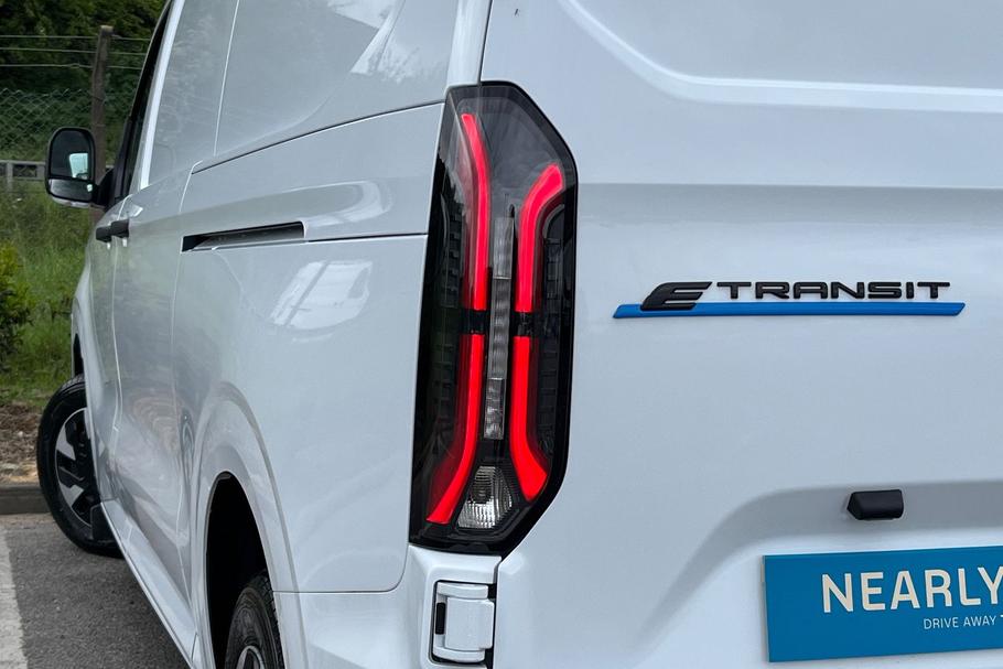 Used FORD E-TRANSIT CUSTOM HT74FBF 30