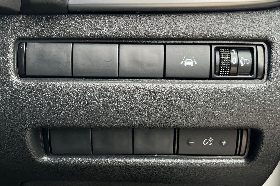 Nissan Qashqai Photo autoimg-4027513fb0a56dda782fdd2ec2b4bb1ce52a06ba.jpg