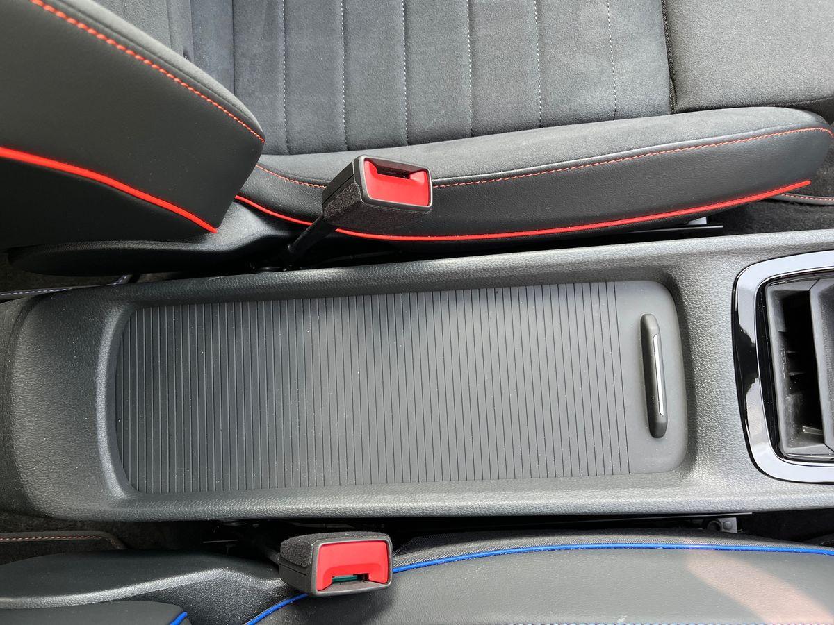Volkswagen ID.3 Photo autoimg-4028188b0c424fca1d36c27ac6af4e81dabb38f0.jpg
