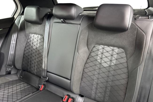 Volkswagen Golf Photo 9