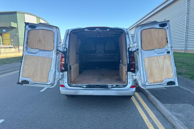 VOLKSWAGEN Transporter Photo 24