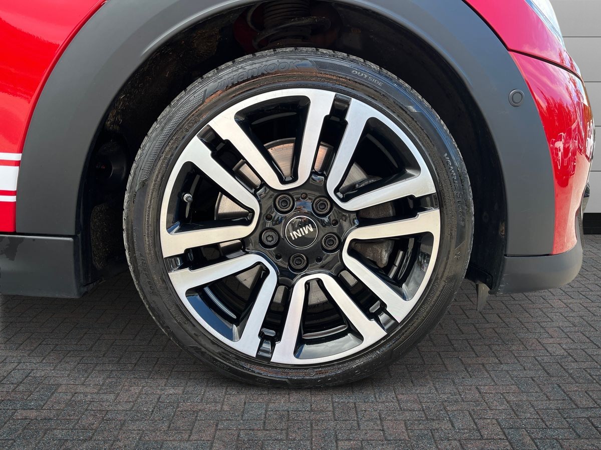 MINI Convertible Photo 8