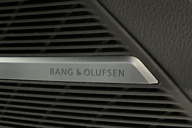 AUDI Q7 Photo 25