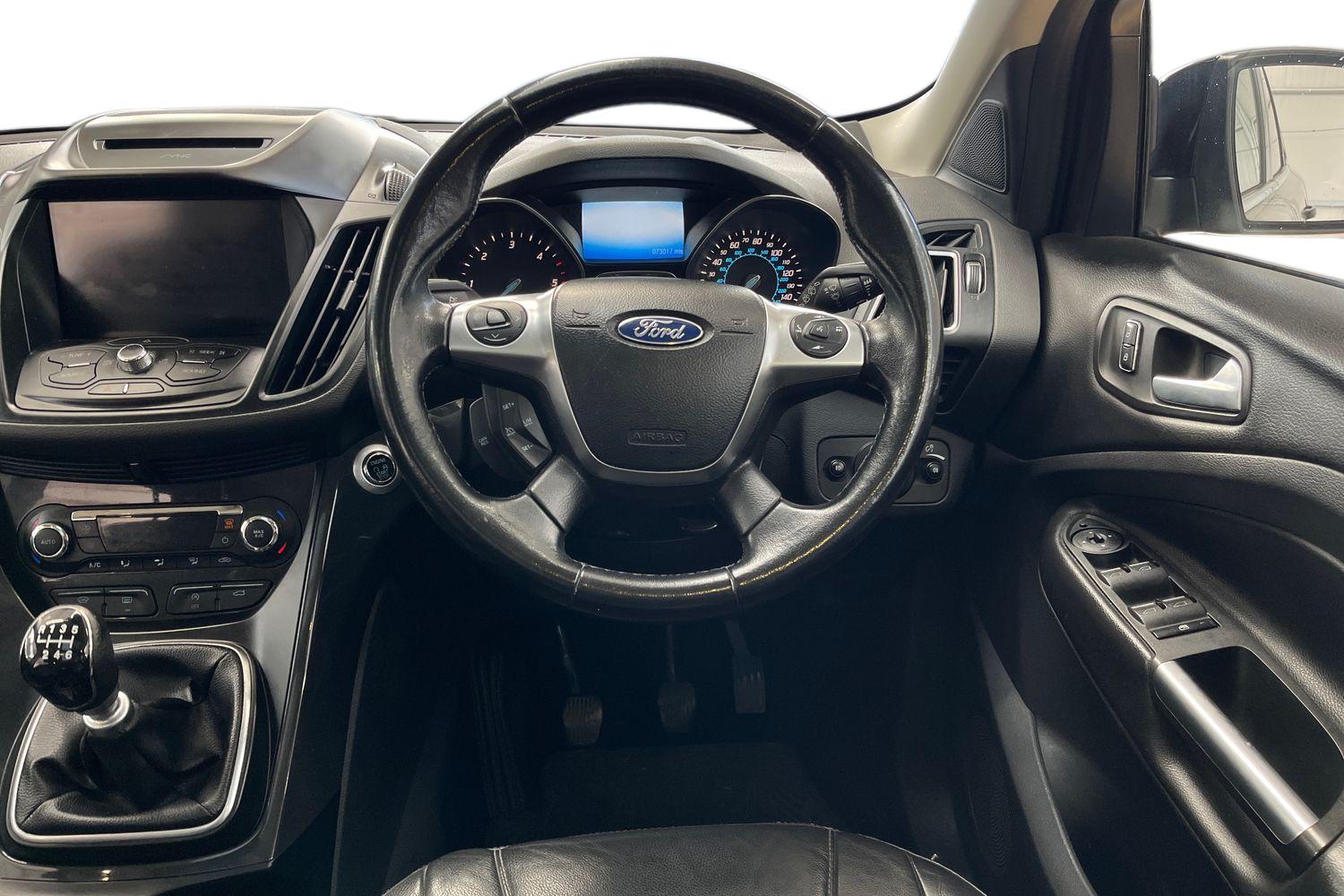 Ford KUGA Photo 10