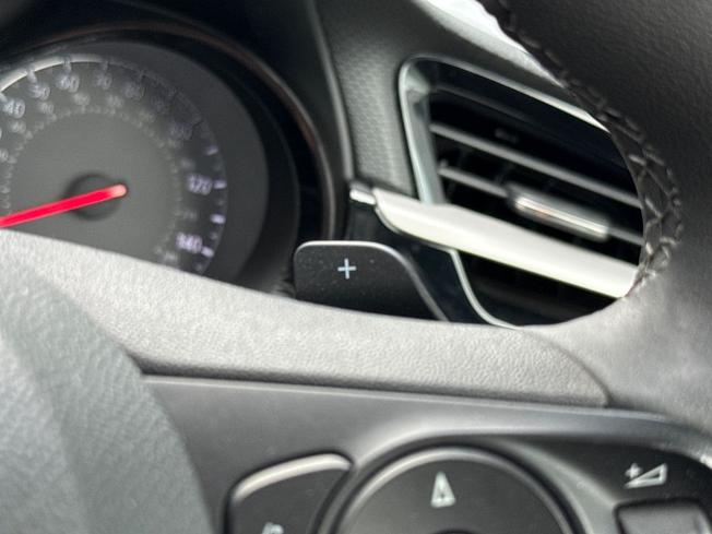 VAUXHALL Corsa Photo 44