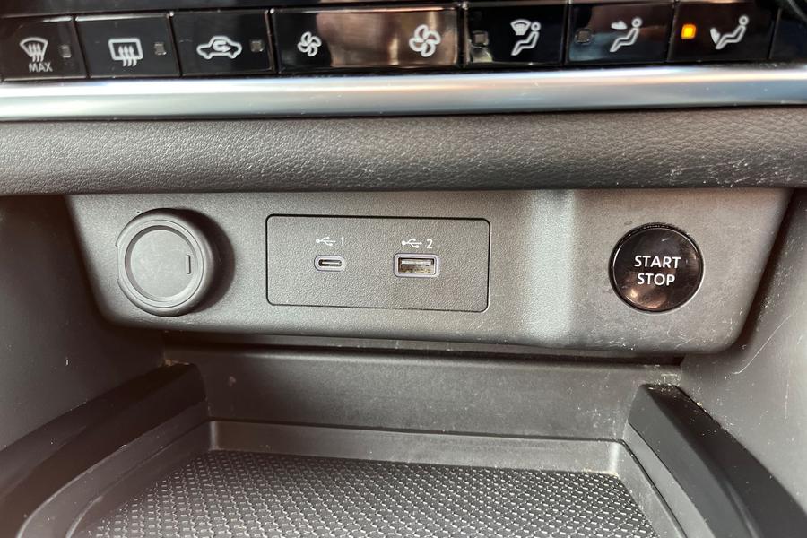 Nissan X-TRAIL Photo autoimg-403219ff44d30df1d54dc7d2833bd59f389b03d1.jpg