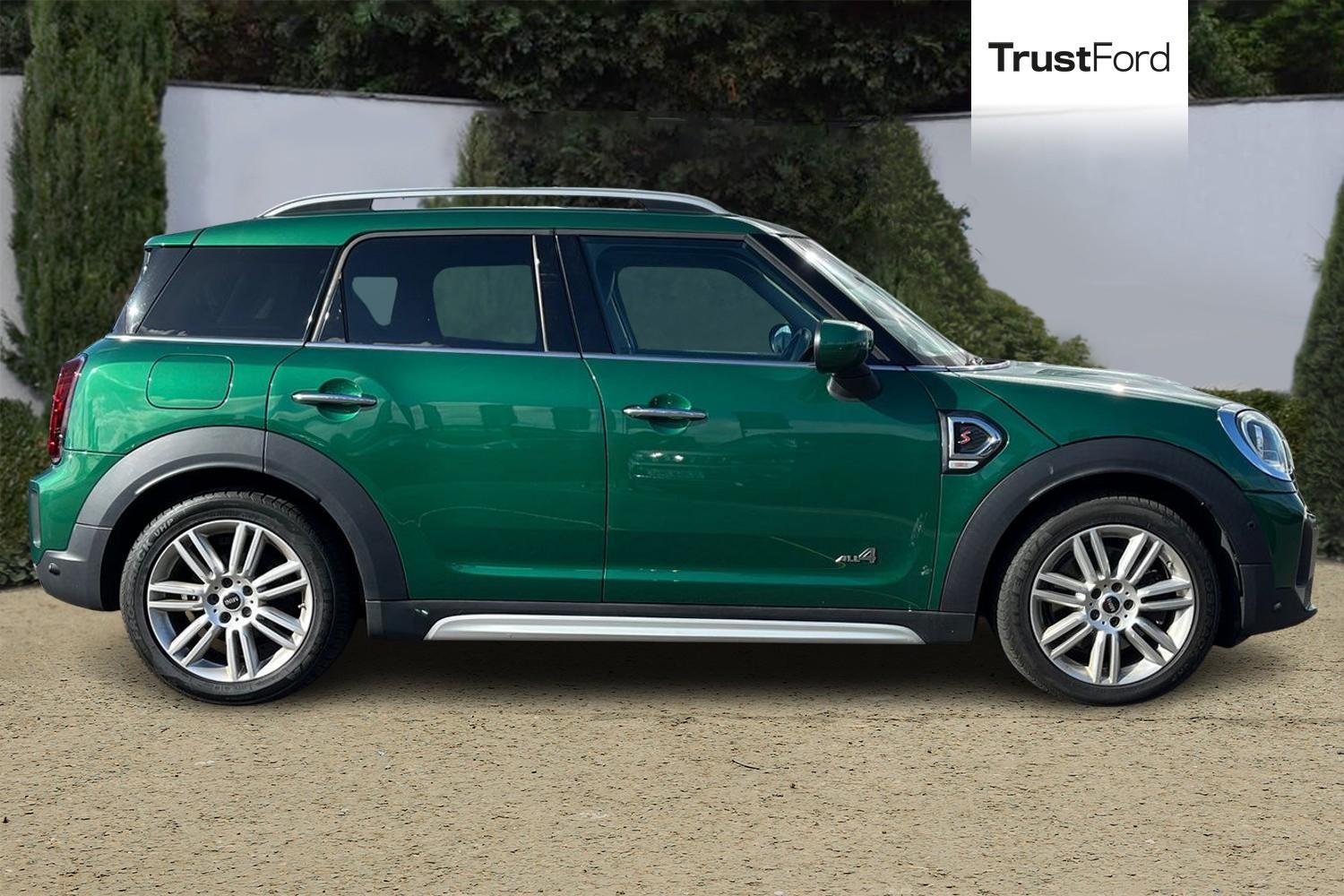 MINI Countryman Photo 2