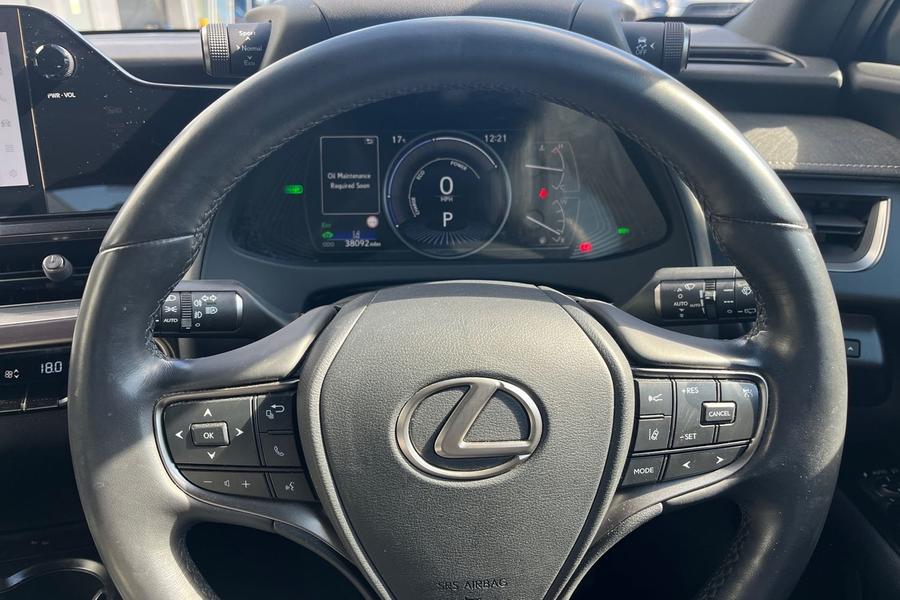 Lexus UX Photo autoimg-40368265770b56706d92af4477387b144f81081e.jpg