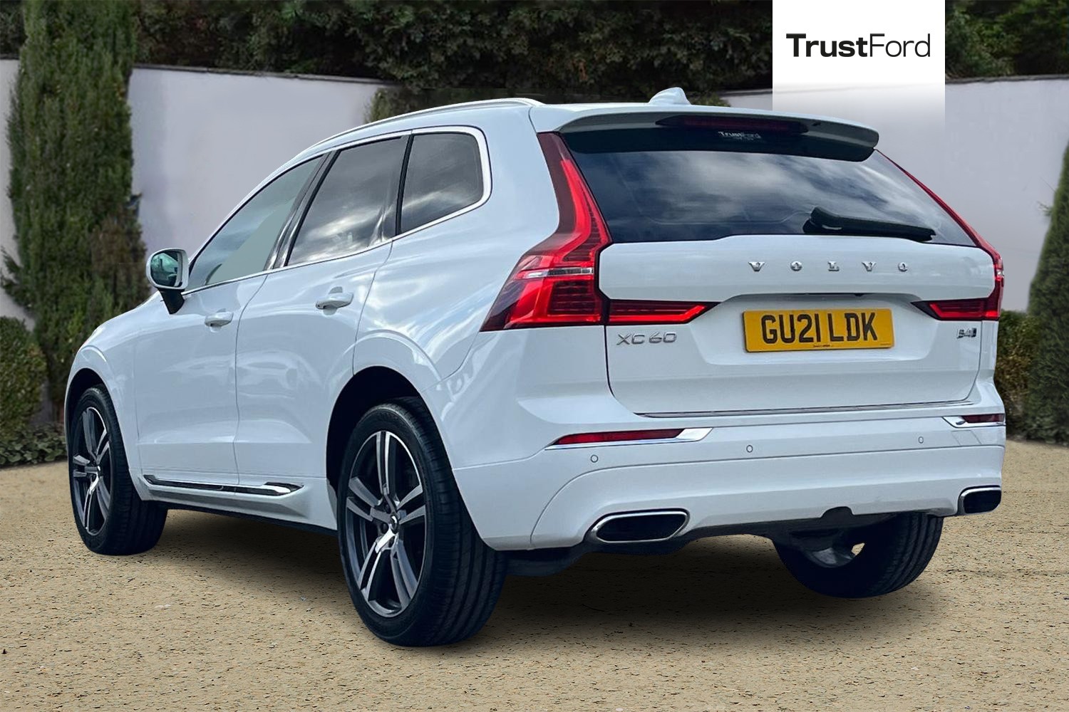 Volvo XC60 Photo 1