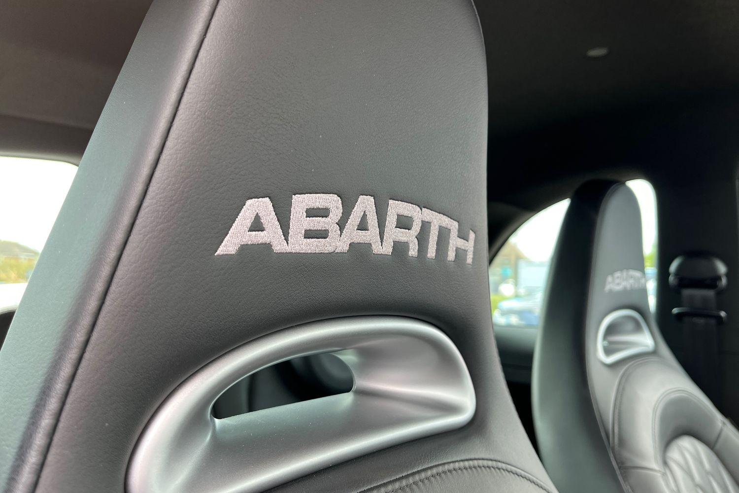 Abarth 595 Photo 36